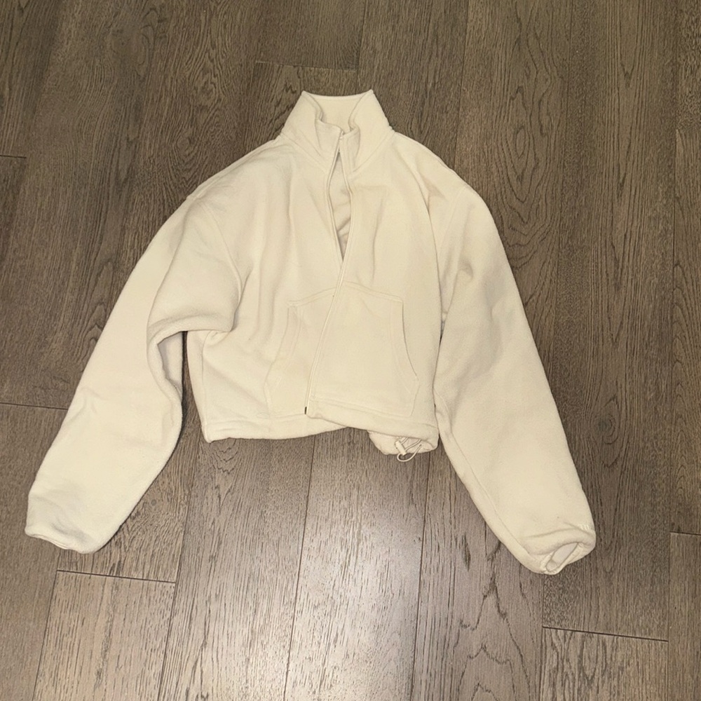 Aritzia- zip up sweater